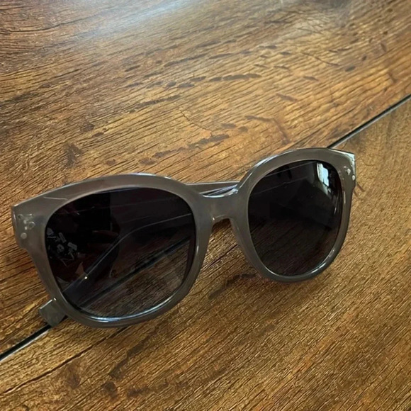 Vince Camuto Sunglasses main image 5